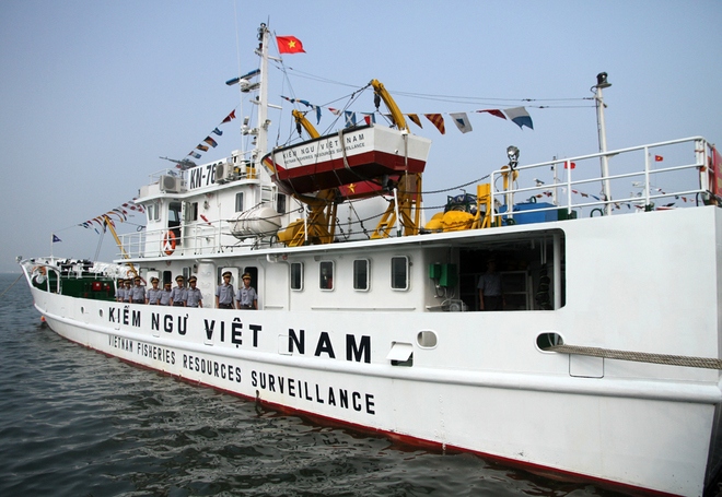 Vietnam closely monitors Chinese survey vessel in EEZ
